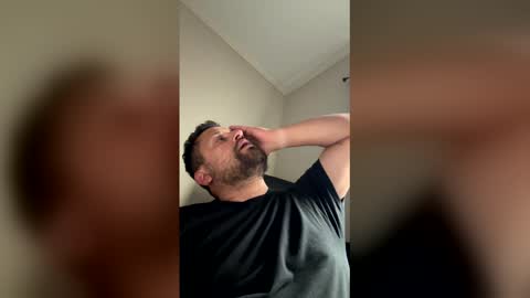 josemin1089 online show from April 28, 2026, 9:09 pm