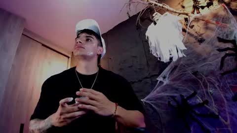 Snapshot of joseph__boy chatting on October 23, 2025, 11:20 am JOSEPH online show from October 23, 2025, 11:20 am