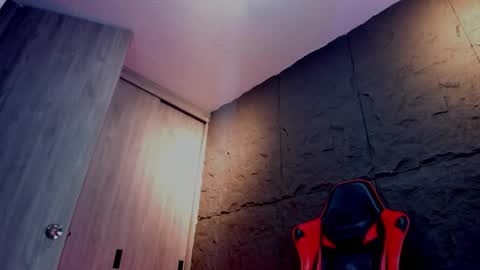 Snapshot of joseph__boy chatting on November 19, 2025, 11:10 am JOSEPH online show from November 19, 2025, 11:10 am