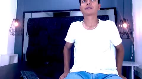 Joseph Gonzalez online show from December 21, 2025, 11:39 am