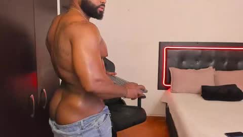 Snapshot of joseph_palacios chatting on October 29, 2025, 1:19 am joseph palacios online show from October 29, 2025, 1:19 am