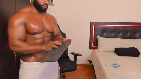 Snapshot of joseph_palacios chatting on November 1, 2025, 1:18 am joseph palacios online show from November 1, 2025, 1:18 am