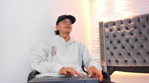 Snapshot of joseph_vans chatting on April 20, 2026, 3:31 am joseph_vans online show from April 20, 2026, 3:31 am