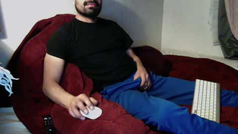 Snapshot of josephs1990 chatting on January 14, 2025, 5:40 am josephs1990 online show from January 14, 2025, 5:40 am