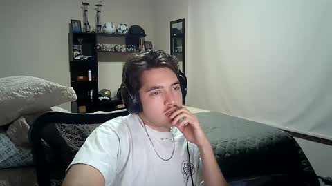 Snapshot of josh_fucks420 chatting on March 6, 2025, 3:57 am Josh online show from March 6, 2025, 3:57 am