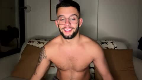 Snapshot of josh_xo chatting on December 2, 2025, 6:14 pm josh_xo online show from December 2, 2025, 6:14 pm