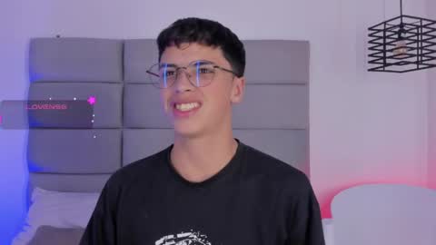 Josh online show from April 8, 2026, 4:12 am