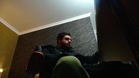 JoshKnight online show from November 19, 2025, 6:02 am