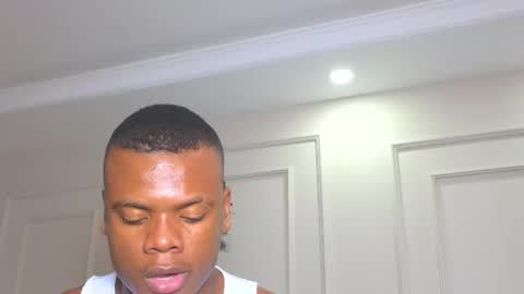 Snapshot of joshloganx chatting on January 26, 2025, 12:05 am joshloganx online show from January 26, 2025, 12:05 am