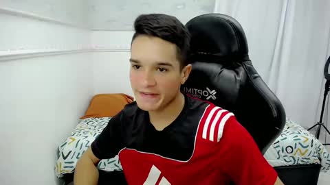 Snapshot of joshua_21l chatting on December 13, 2024, 7:21 pm joshua online show from December 13, 2024, 7:21 pm