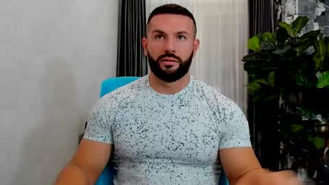 joshuamuscle69 online show from December 19, 2025, 8:32 am