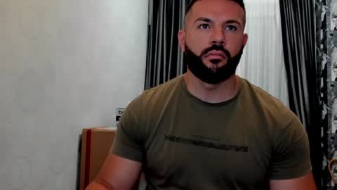joshuamuscle69 online show from June 25, 2026, 6:29 am