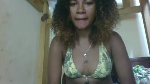 Snapshot of josiane93 chatting on October 26, 2025, 3:34 am josiane online show from October 26, 2025, 3:34 am