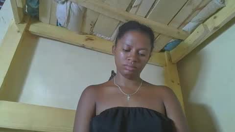 Snapshot of josiane93 chatting on October 29, 2025, 6:15 am josiane online show from October 29, 2025, 6:15 am