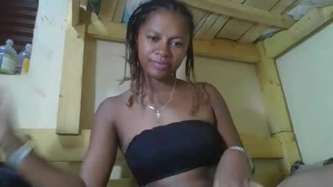 Snapshot of josiane93 chatting on November 1, 2025, 7:43 am josiane online show from November 1, 2025, 7:43 am