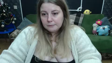 josiesun771 online show from December 8, 2024, 4:39 pm