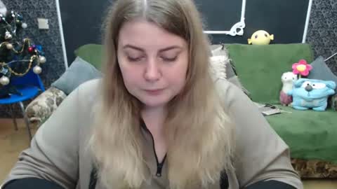 josiesun771 online show from December 21, 2024, 7:56 am