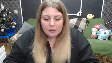 josiesun771 online show from December 29, 2024, 4:40 pm