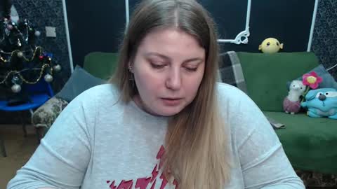 josiesun771 online show from January 17, 2025, 10:44 am