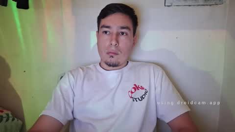 Snapshot of josq121 chatting on November 29, 2025, 12:08 pm josq121 online show from November 29, 2025, 12:08 pm