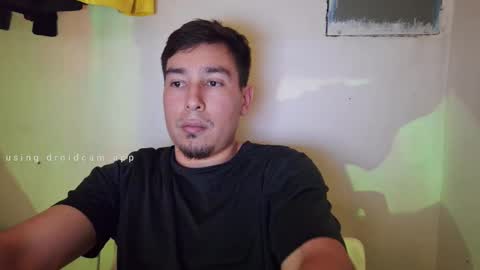 Snapshot of josq121 chatting on December 2, 2025, 10:49 pm josq121 online show from December 2, 2025, 10:49 pm