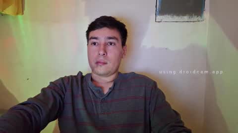 Snapshot of josq121 chatting on December 16, 2025, 12:10 pm josq121 online show from December 16, 2025, 12:10 pm