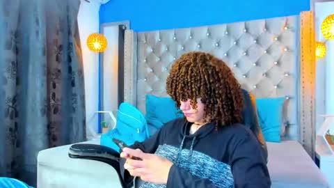 joss_shellby online show from November 5, 2025, 1:22 pm