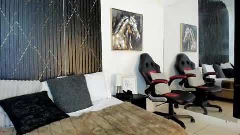 Jota Stivens online show from March 18, 2026, 8:01 pm