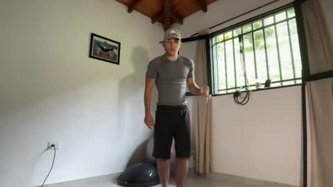 Im Jouliano online show from May 29, 2026, 3:21 pm