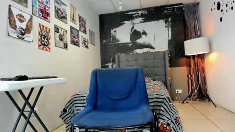 Snapshot of jouls_ chatting on March 3, 2026, 7:58 am jouls_ online show from March 3, 2026, 7:58 am