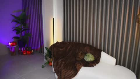 Snapshot of jovanna_smyth chatting on October 27, 2025, 7:51 pm Jov online show from October 27, 2025, 7:51 pm