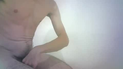 Snapshot of jovemrapaz2 chatting on April 6, 2026, 10:22 pm jovemrapaz2 online show from April 6, 2026, 10:22 pm