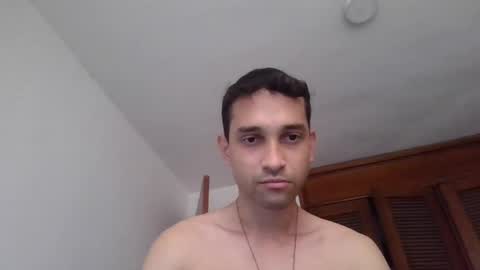 Snapshot of jovenvergonguapo09 chatting on August 4, 2026, 11:46 am Van Helsing online show from August 4, 2026, 11:46 am
