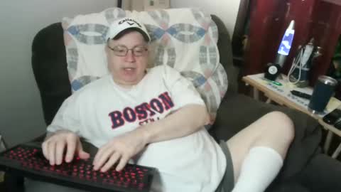 Snapshot of jpmel99 chatting on March 9, 2025, 1:04 am jpmel99 online show from March 9, 2025, 1:04 am