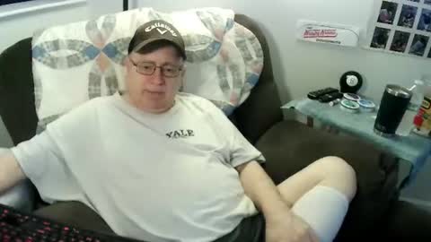Snapshot of jpmel99 chatting on July 18, 2026, 10:57 pm jpmel99 online show from July 18, 2026, 10:57 pm