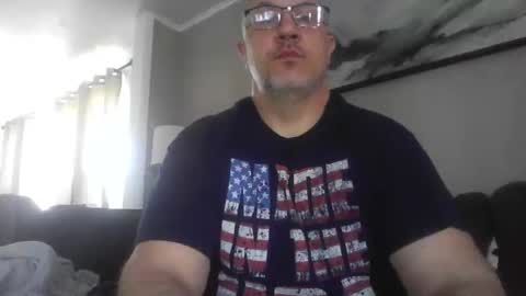 Snapshot of jr1871 chatting on May 4, 2026, 12:34 pm jr1871 online show from May 4, 2026, 12:34 pm
