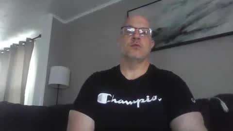 Snapshot of jr1871 chatting on May 6, 2026, 12:32 pm jr1871 online show from May 6, 2026, 12:32 pm