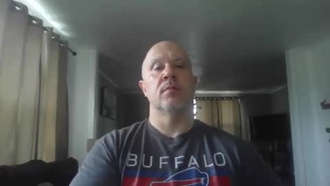 Snapshot of jr1871 chatting on May 9, 2026, 2:55 pm jr1871 online show from May 9, 2026, 2:55 pm