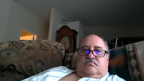 jr8in online show from September 11, 2025, 6:08 pm