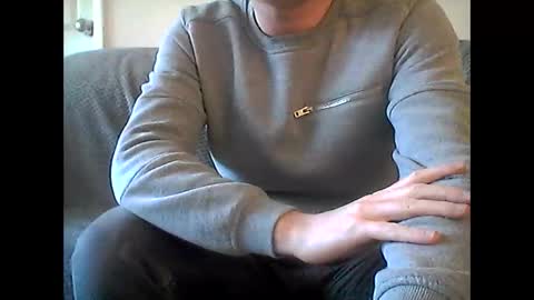 jr_9102 online show from February 19, 2025, 2:34 pm