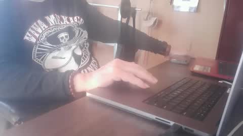Snapshot of jraiven chatting on April 10, 2026, 7:07 pm Soy Rai online show from April 10, 2026, 7:07 pm