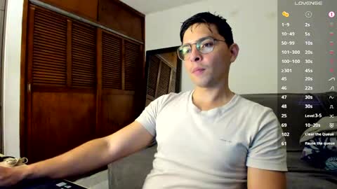 Snapshot of jriizh chatting on May 29, 2026, 2:42 am Cristian- tellme Criis online show from May 29, 2026, 2:42 am