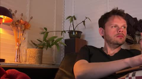 Snapshot of jrnb87 chatting on March 15, 2026, 9:43 pm JoyBoy online show from March 15, 2026, 9:43 pm