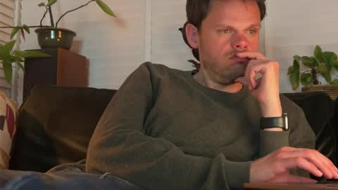 Snapshot of jrnb87 chatting on March 29, 2026, 9:15 pm JoyBoy online show from March 29, 2026, 9:15 pm