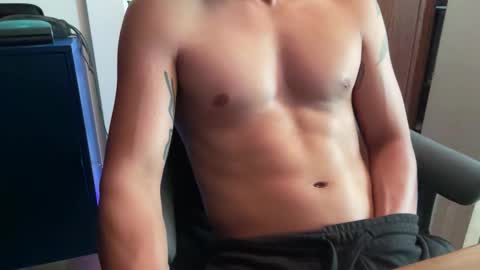 Snapshot of jrxguy chatting on April 20, 2026, 11:39 pm jrxguy online show from April 20, 2026, 11:39 pm