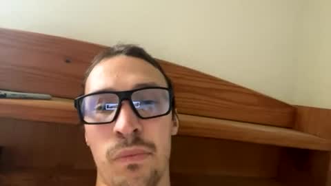 Snapshot of jstahl324 chatting on June 19, 2026, 1:37 pm Orgasm324 online show from June 19, 2026, 1:37 pm