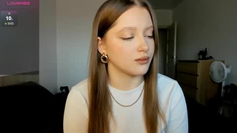 Julia and Julia online show from April 16, 2026, 9:10 am