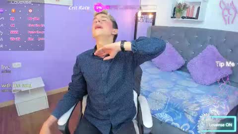 Snapshot of juaan_diick chatting on December 1, 2025, 6:02 pm Juandii online show from December 1, 2025, 6:02 pm