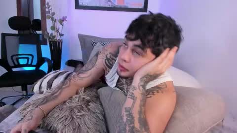 Snapshot of juan_alvarez18 chatting on October 1, 2025, 1:22 am juan_alvarez18 online show from October 1, 2025, 1:22 am