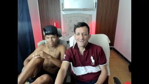 Snapshot of juan_and_luke chatting on March 10, 2026, 2:22 pm juan_and_luke online show from March 10, 2026, 2:22 pm